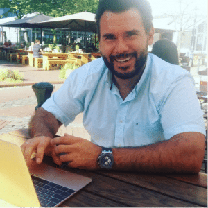 Koko Petkov schein oder sein.